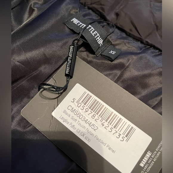 PrettyLittleThing Oversized Puffer Jacket 🖤 - Picture 3 of 4